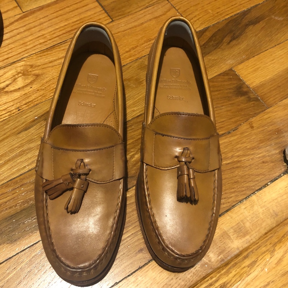 Allen Edmonds Schreier dress loafer with tassels
